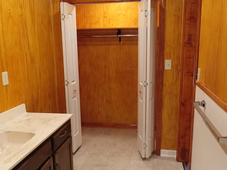 15091 Fort Campbell Blvd #13 — Photo 7