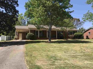 145 Dover Rd, Spartanburg, SC 29301