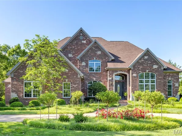 13815 Clayton Rd, Chesterfield, MO 63017