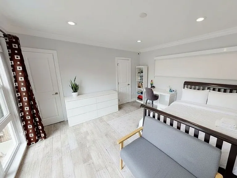 10331 La Grange Ave — Photo 11