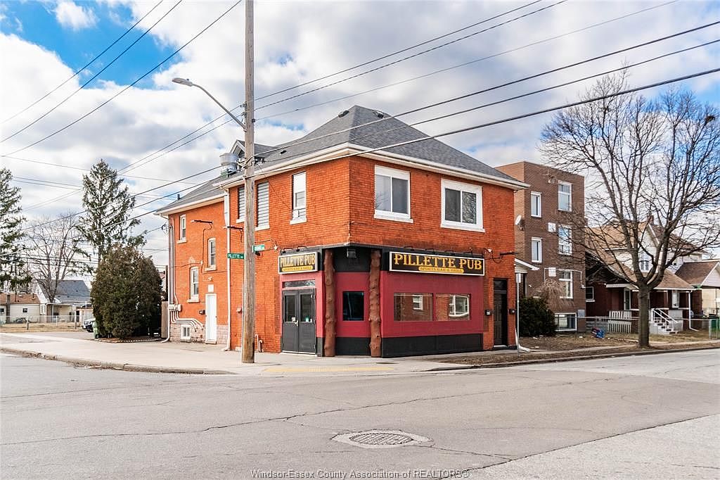 899 Pillette Rd, Windsor, ON N8Y 3B4 Zillow