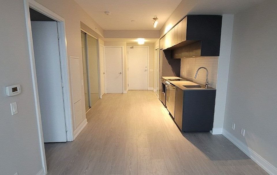2nd image of 181 Dundas St E #4909