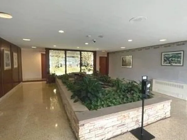 110 Brooklyn Avenue #4U, Freeport, NY 11520