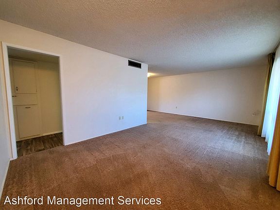 4th image of 10715 W El Capitan Cir
