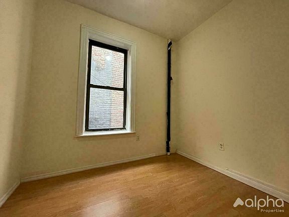 5th image of 211 E 14th St APT 16A