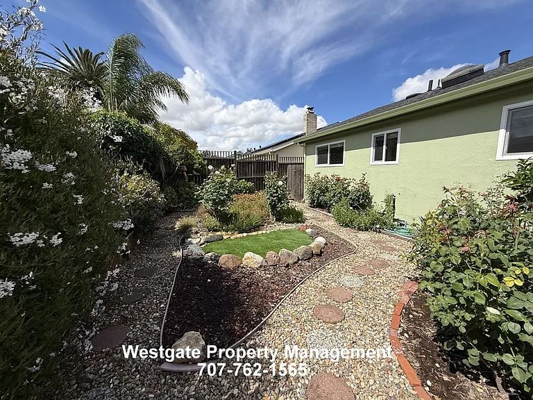 1278 Pacific Ave — Photo 14