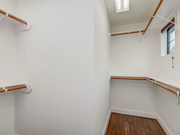 2414 Charleston St #B — Photo 26