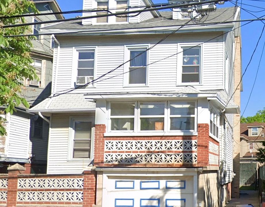 1st image of 27 Townsend Ave