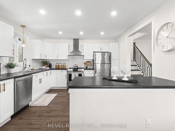 5th image of 25 Riverview Rd