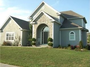 1912 Victory Ln, Kearney, MO 64060