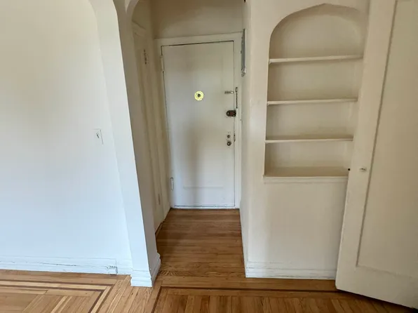 83 Park Terrace West image 1 of 6