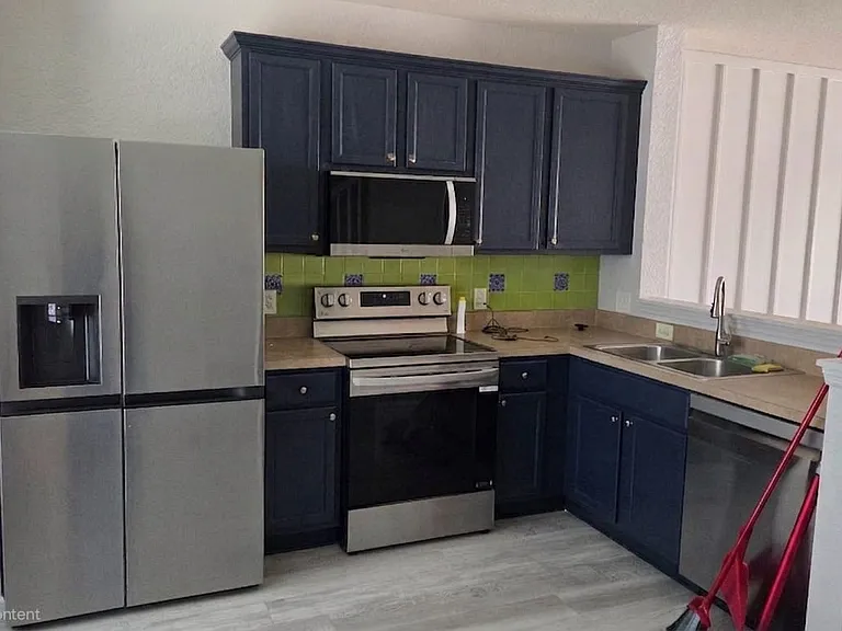 4499 SW 49th Ave — Photo 13