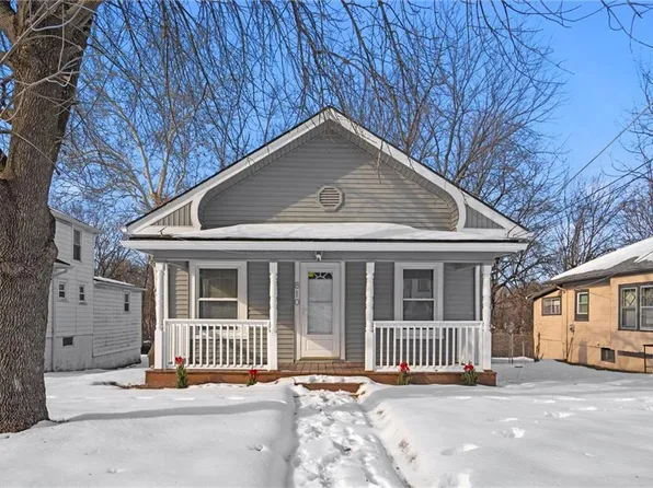 810 N Fuller St, Independence, MO 64050