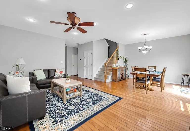 19 Gordon Cir — Photo 9