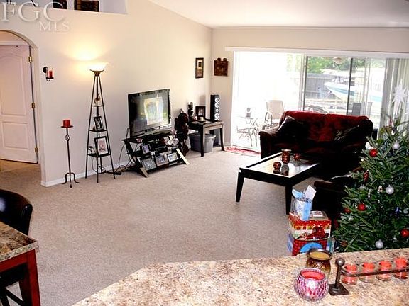 4th image of 3900 NE 15th Pl