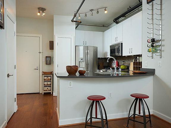 Bar / Kitchen