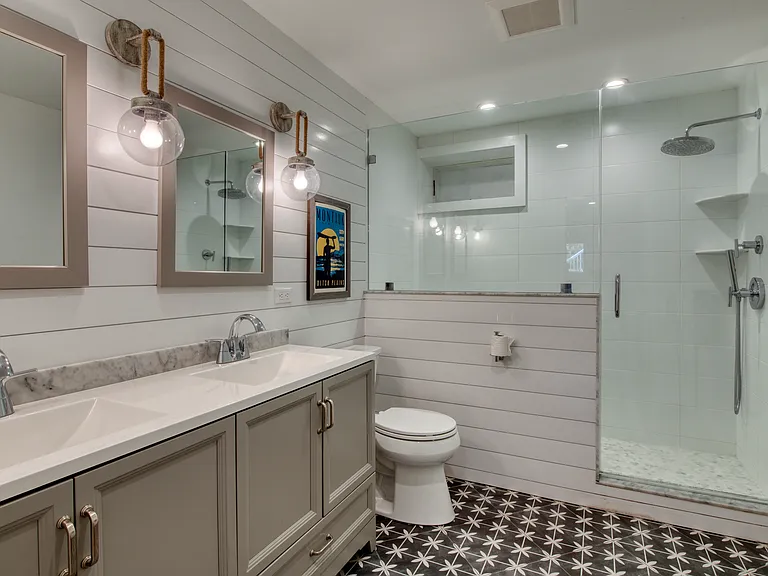 288 Fairview Ave — Photo 8