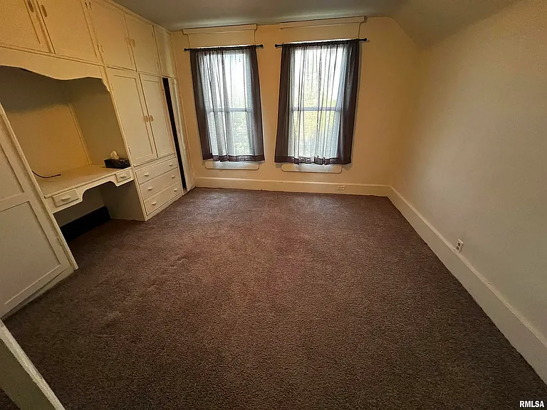 117 Hill Ave — Photo 8