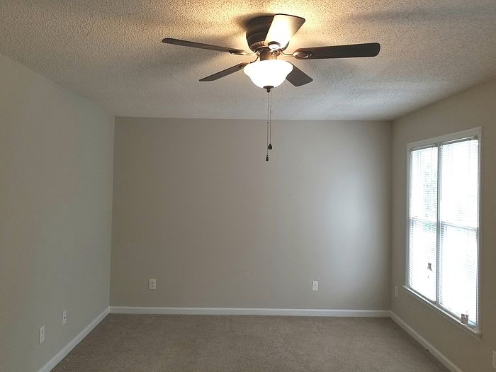 2nd image of 543 Holding St