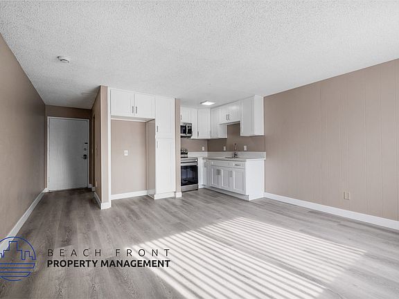 3rd image of 11330 La Mirada Blvd #60517439