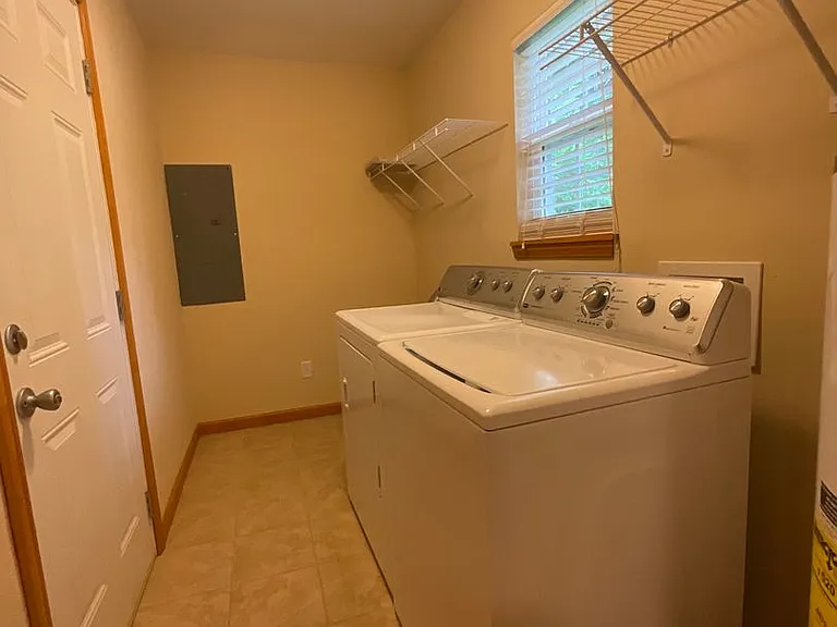 3383 Mill Wheel Rd — Photo 5