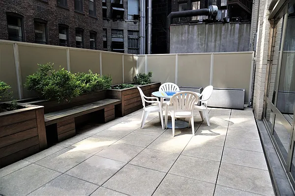 Rented by Renetta Real Estate | media 15