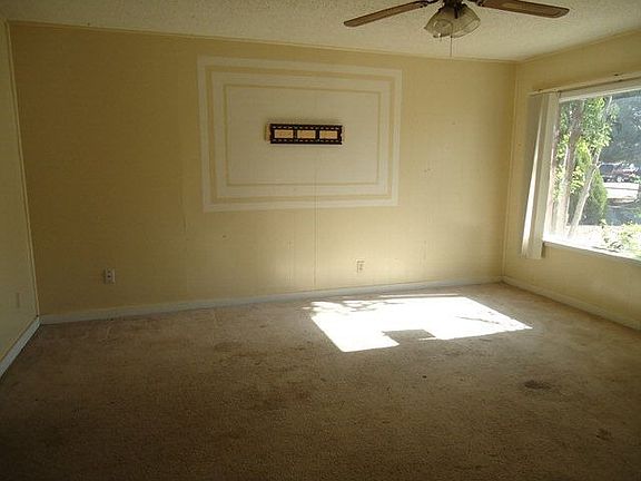 3rd image of 1208 Avenue J