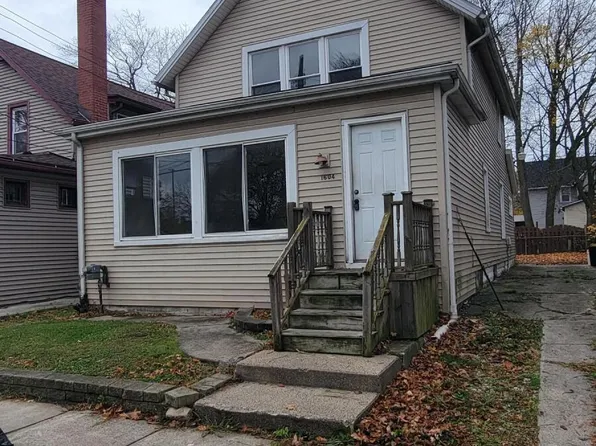1604 Coleman Ave, Lansing, MI 48910