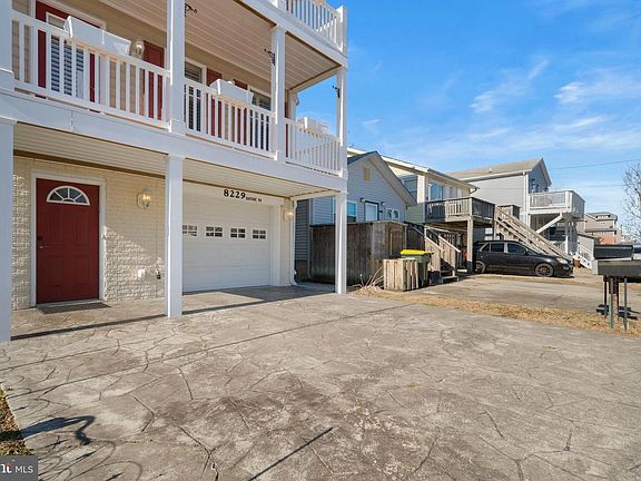 5th image of 8229 Bayside Rd