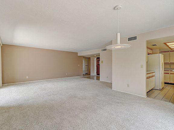 5th image of 25822 S Greencastle Dr