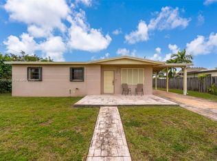 4332 SW 98th Ave, Miami, FL 33165