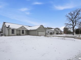 411 E 19th Ave, Coal Valley, IL
