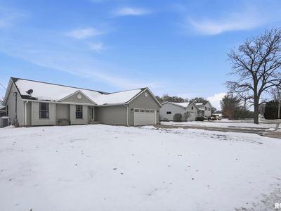 411 E 19th Ave, Coal Valley, IL, 61240
