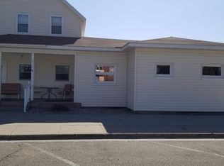 317 Towner Ave, Larimore, ND 58251