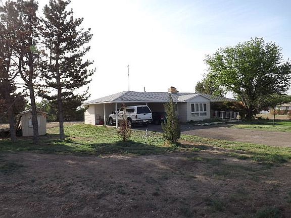 2nd image of 28082 Emerald St