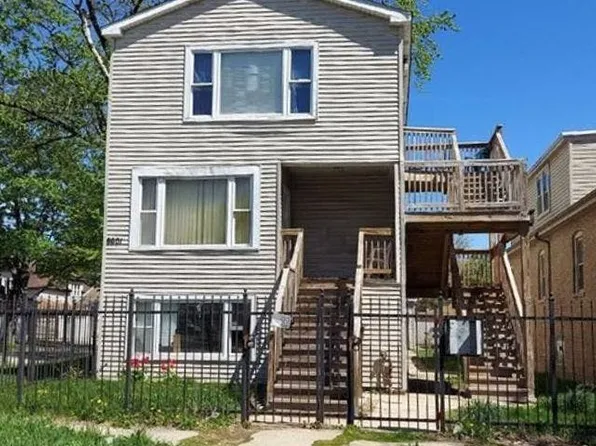8601 S Essex Ave, Chicago, IL 60617