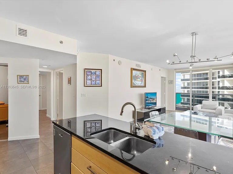 1830 S Ocean Dr #1806 — Photo 17
