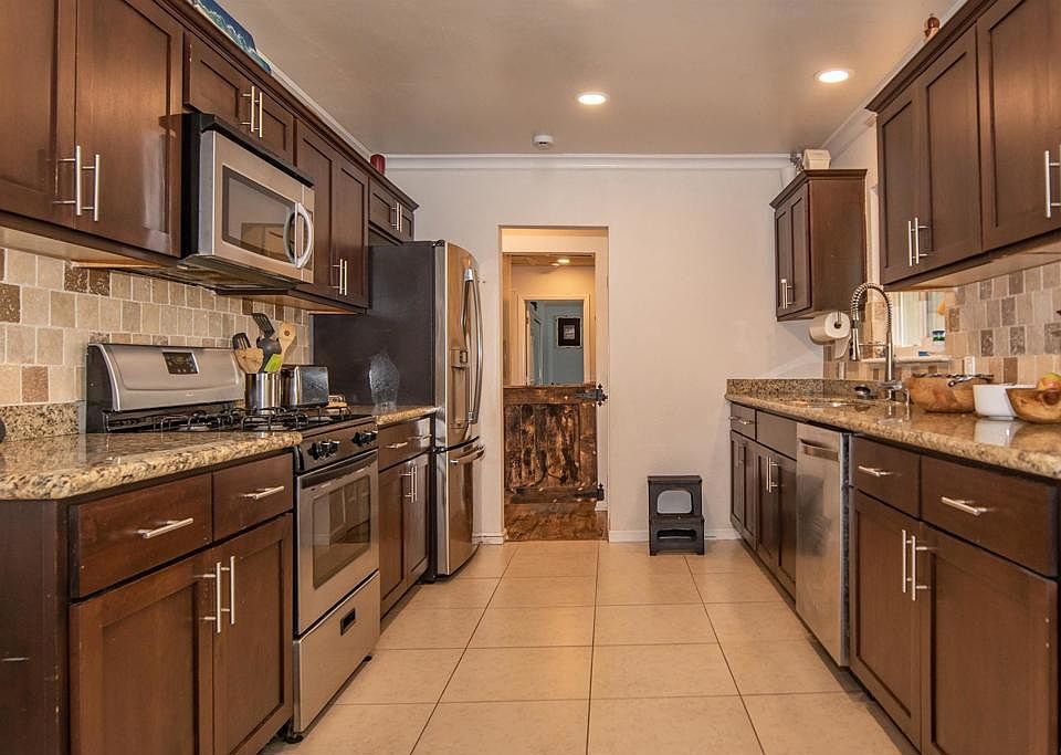1st image of 2094 Thibodo Ct