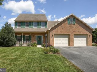 22 Coventry Dr, Carlisle, PA 17015