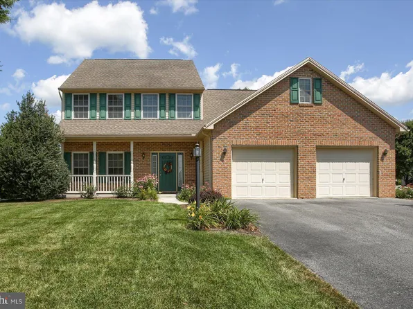 22 Coventry Dr, Carlisle, PA 17015