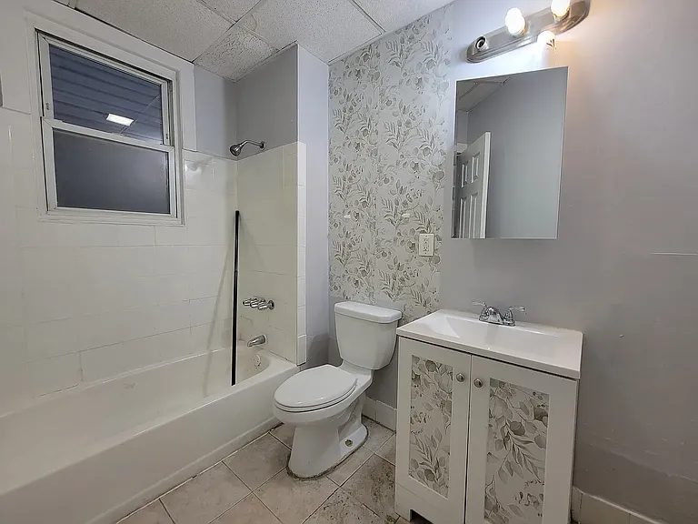637 S Park St #6C — Photo 5