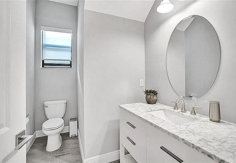 11720 Waterway Cir — Photo 42
