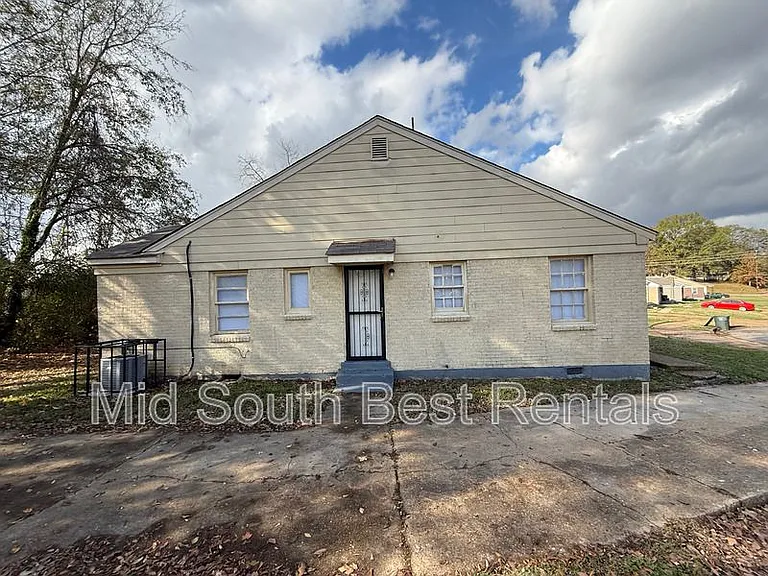 1393 Kimball Cv — Photo 4