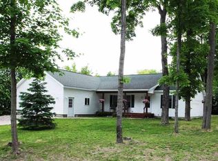 1053 Owen Dr, Petoskey, MI 49770