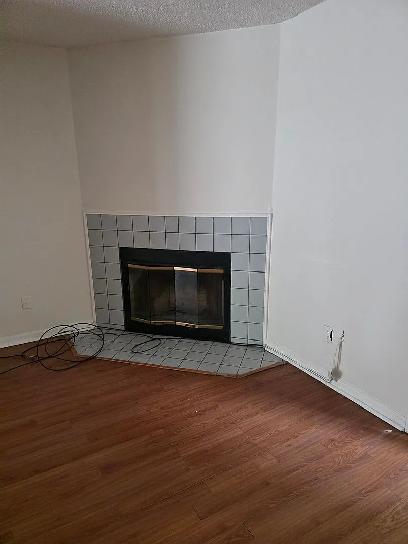 ZSBarnes Rd Townhomes — Photo 3