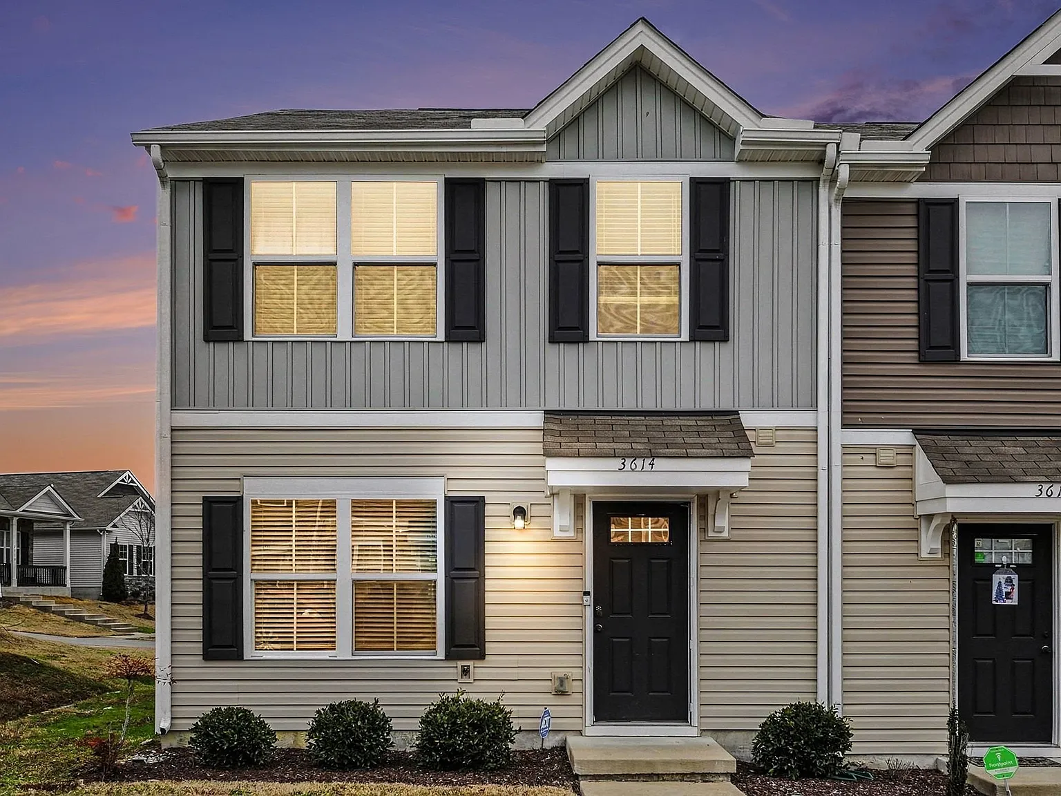 3 bed, 2.5 bath, 1220 sqft, $1,950 — Photo 1