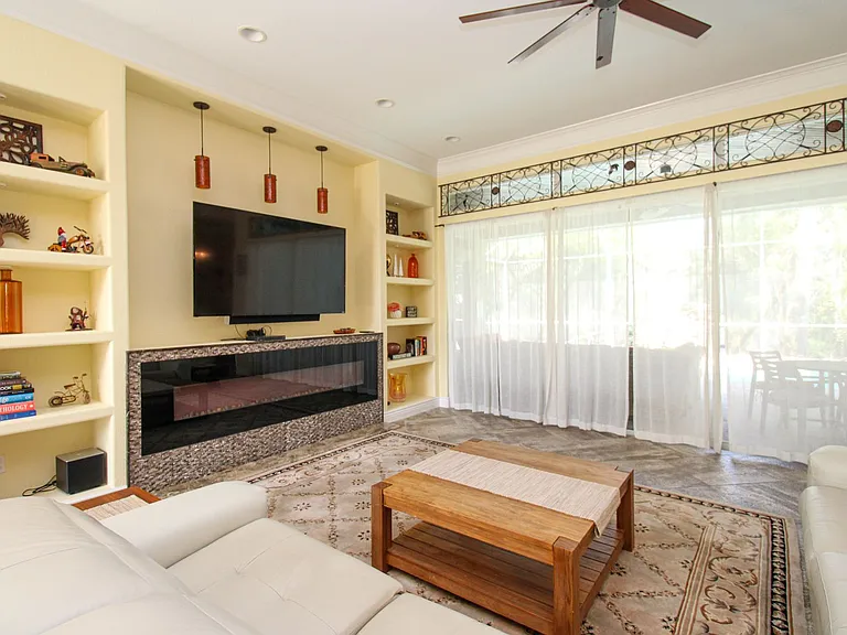 627 Soliel Dr — Photo 5