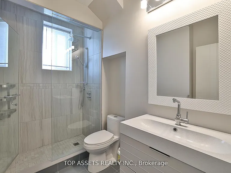 54 Madawaska Ave #BASEMENT — Photo 13