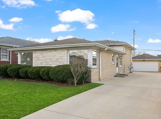 2610 Sunnyside Ave, Westchester, IL 60154