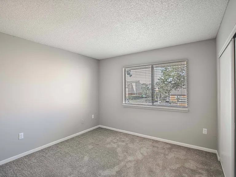 Mirador at Woodside — Photo 18